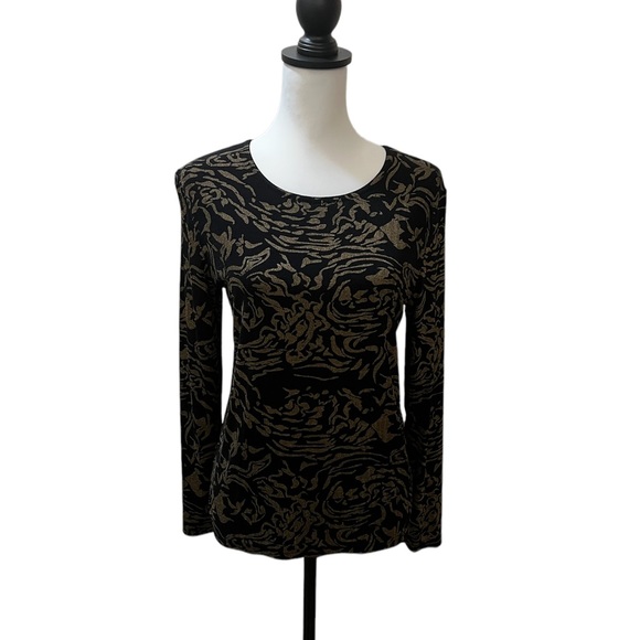 Tops - ⭐️Black/Gold, Long Sleeve Top⭐️